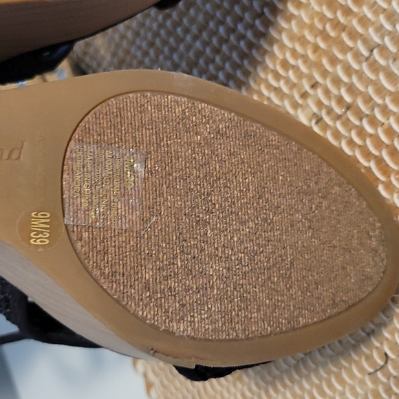 Wedge sandals - Picture 7 of 11